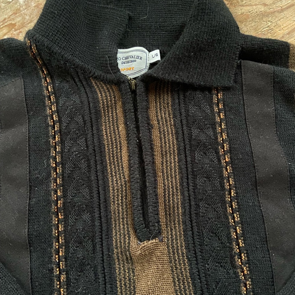 Cute comfortable sweater - Picture 3 of 4